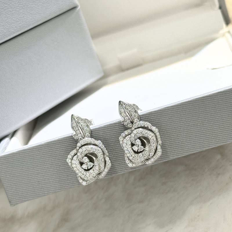 chr1st1an D10r earrings